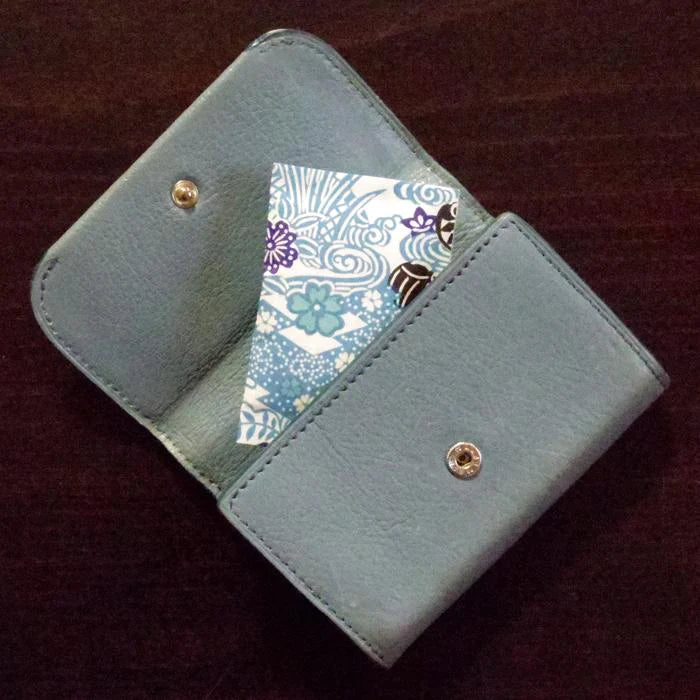 Yuan business card sachet