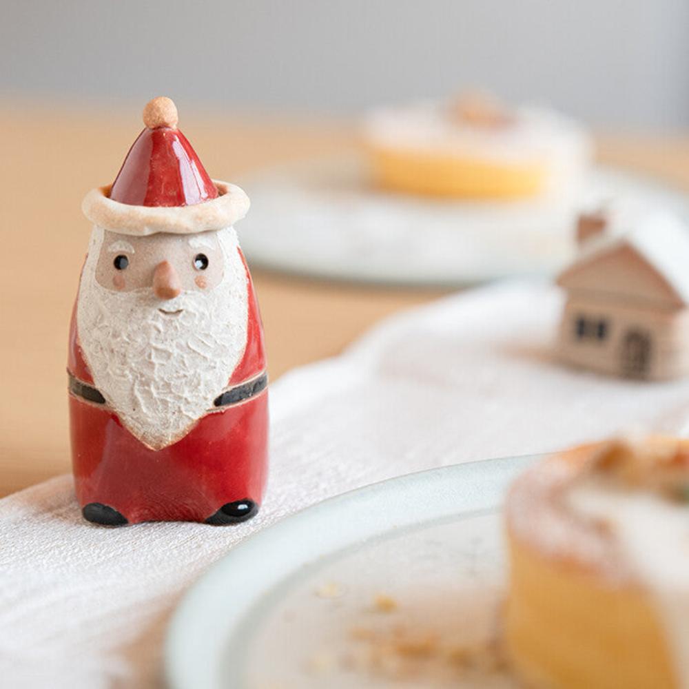 Mingshan Kiln Shigaraki ware palm pointed Santa Claus