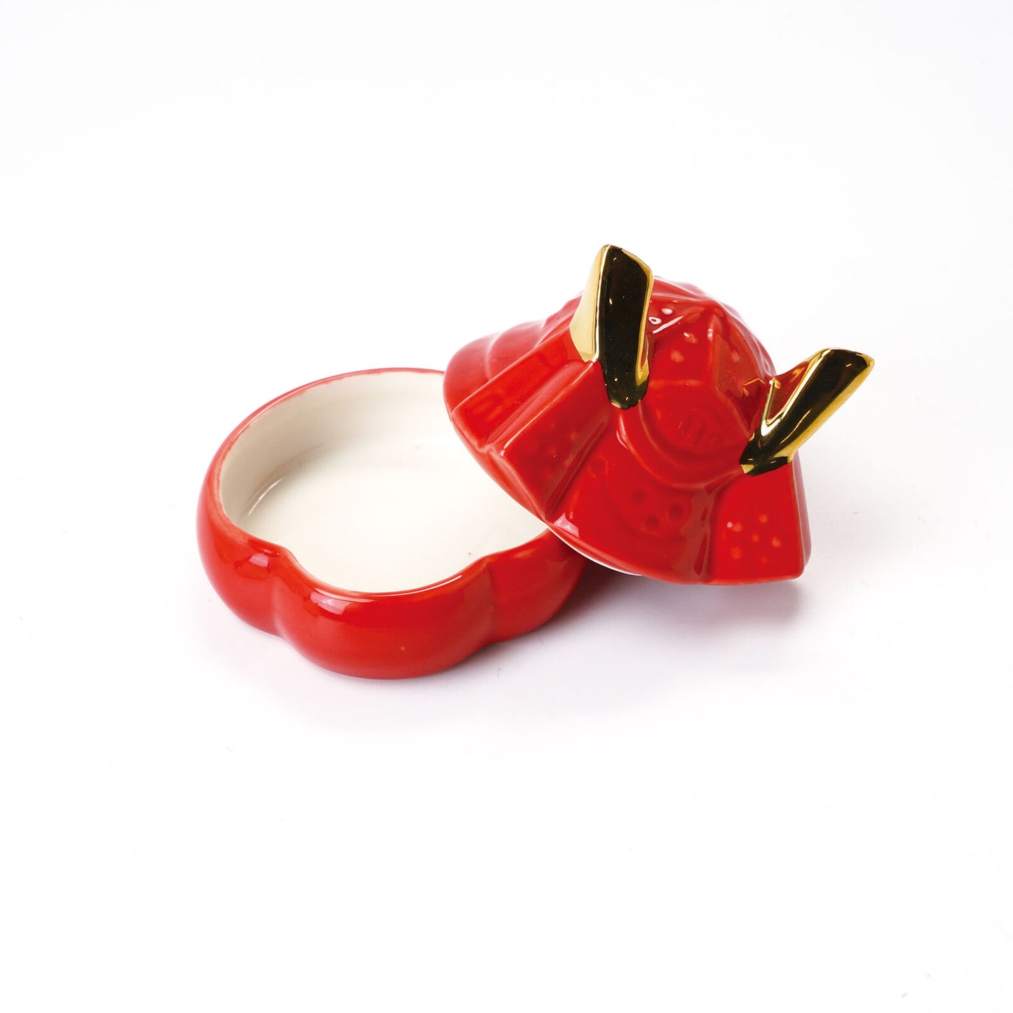Armor pocket shaped small dish