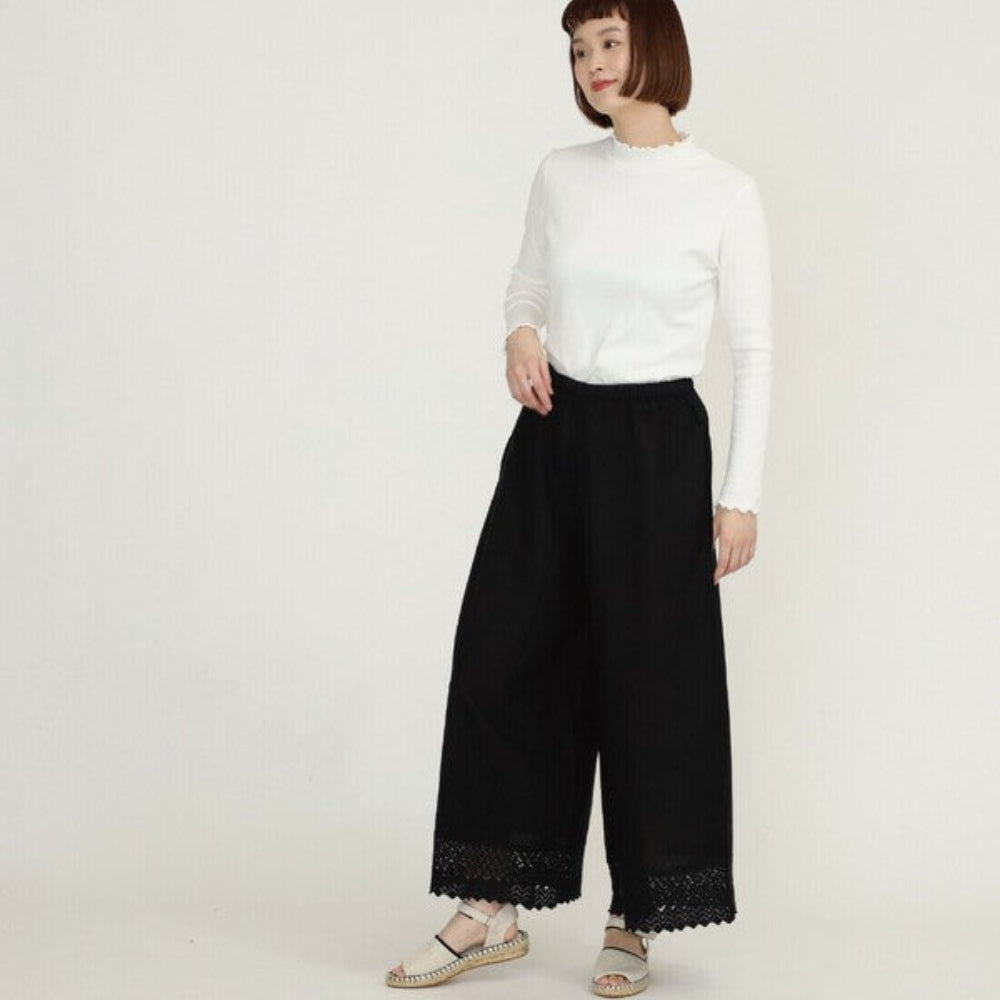 鏤空蕾絲下擺闊腳褲