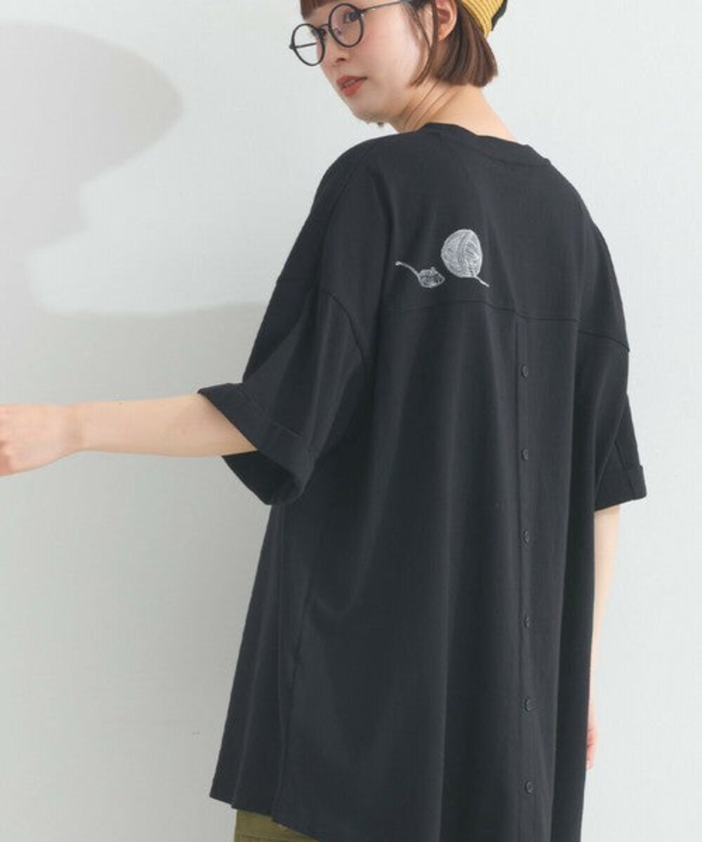 黑白口袋貓圖案 T-shirt