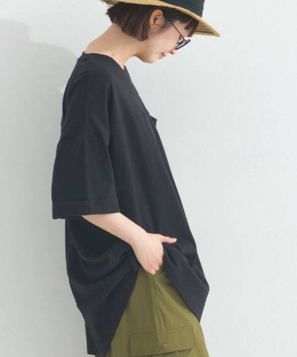 黑白口袋狗圖案 T-shirt