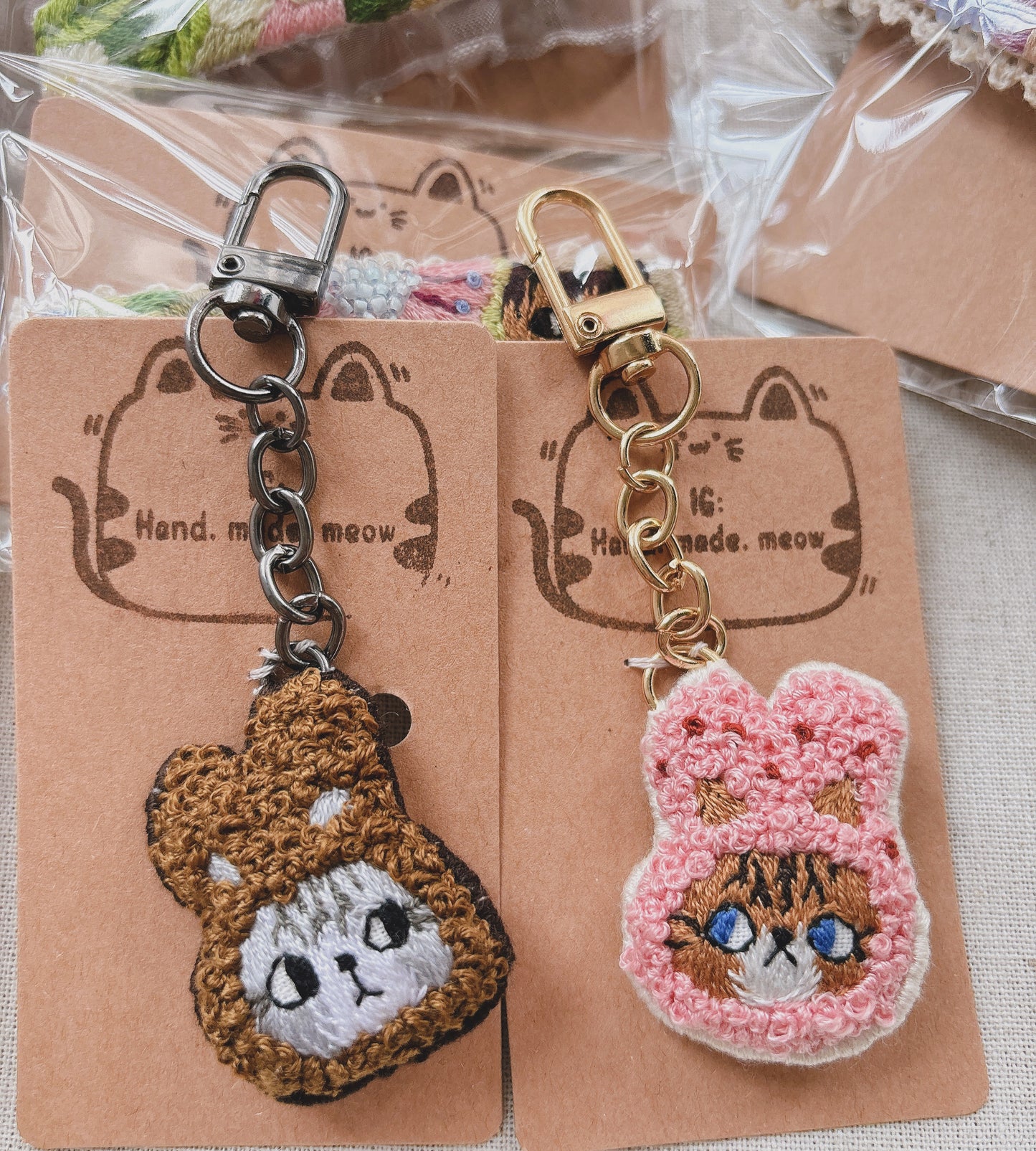 hand.made.meow