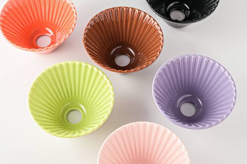 Mino ware filter cup with wooden coaster