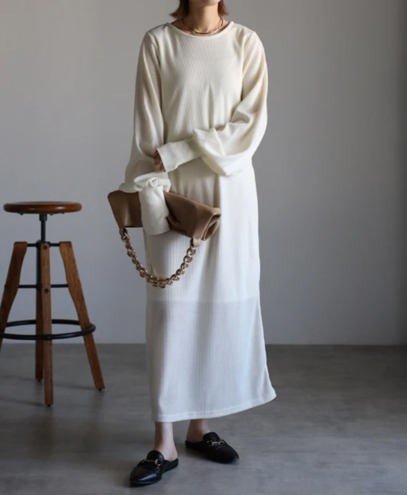 指套泡泡袖連身衫