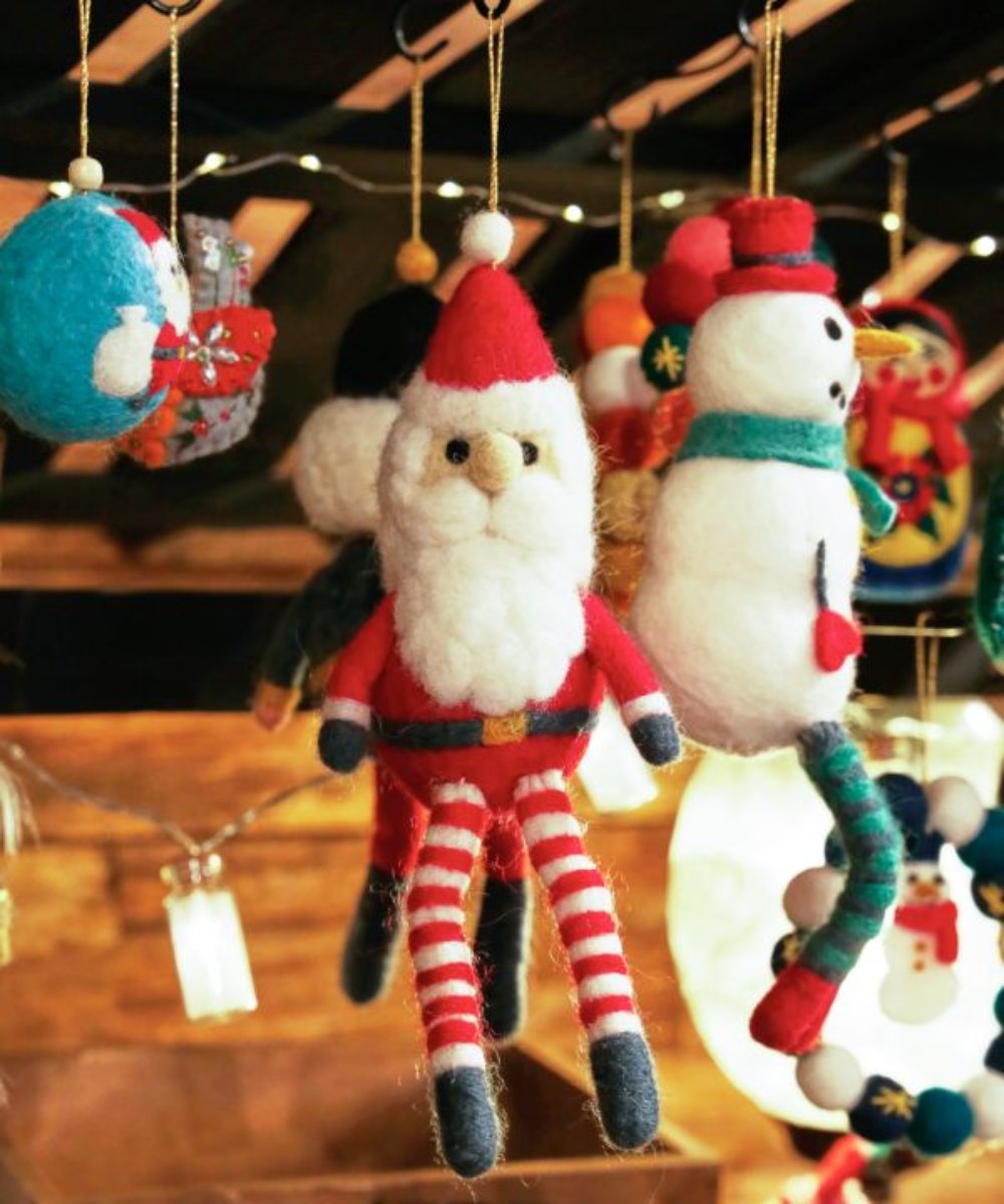 Long Christmas wool felt decoration (made in Nepal)