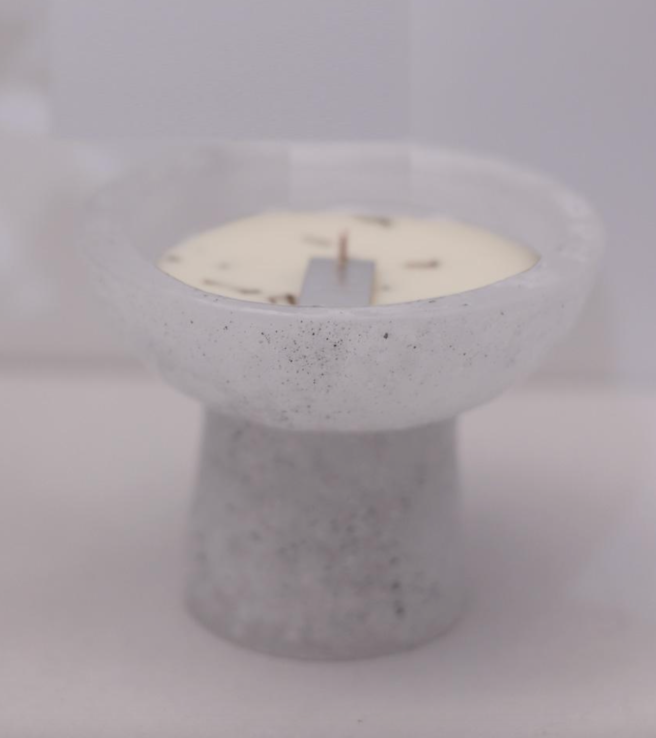 98ml Soy-beeswax Candle w/Wax Dough Ceramic-like Conatiner