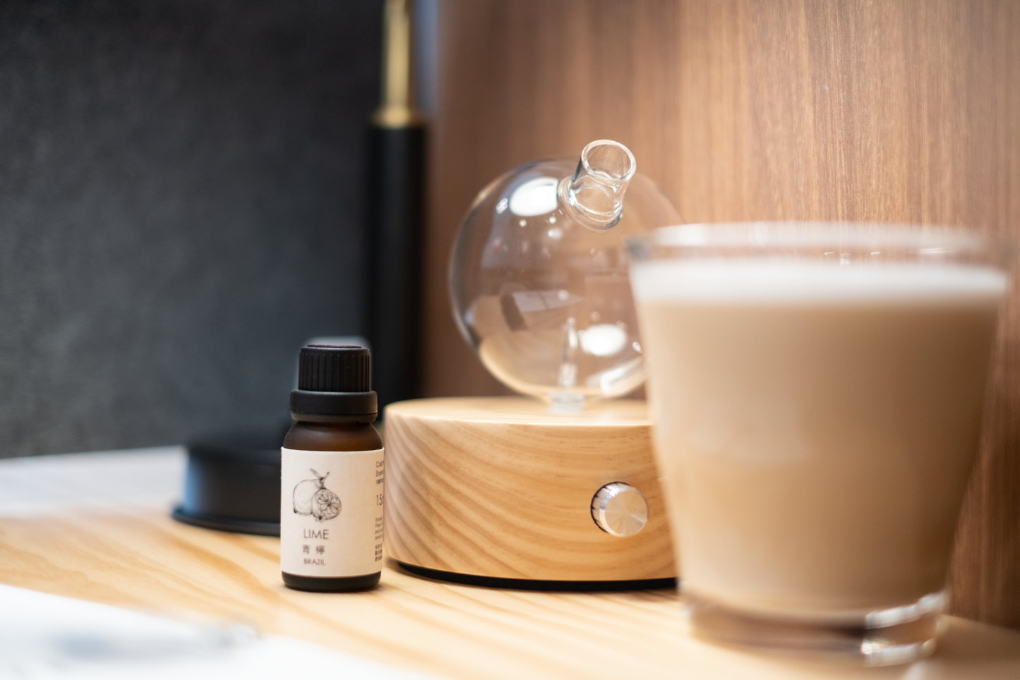 Atomized essential oil machine