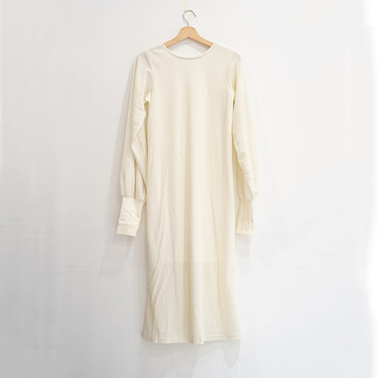 指套泡泡袖連身衫