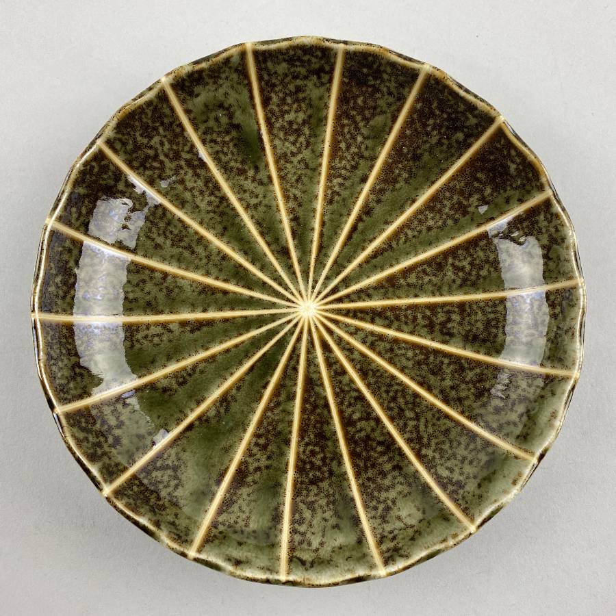 Mino ware ceramic dish with ten grass patterns