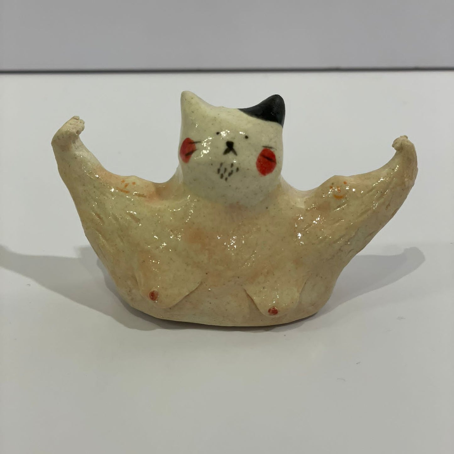 瓷器公仔-肌⾁⼤使(小)