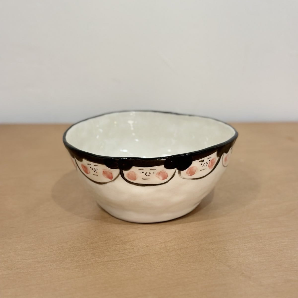 Porcelain bowl-black hair bowl