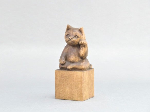 左手で招き猫 蜜蝋仕上げ 猫仏