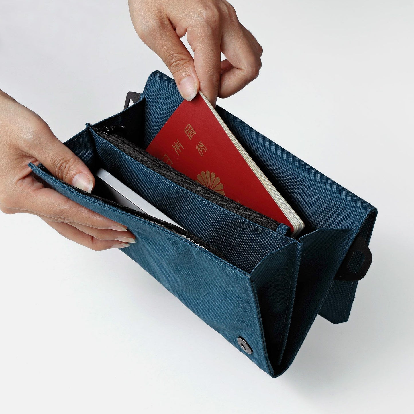 nähe Multi Way Wallet