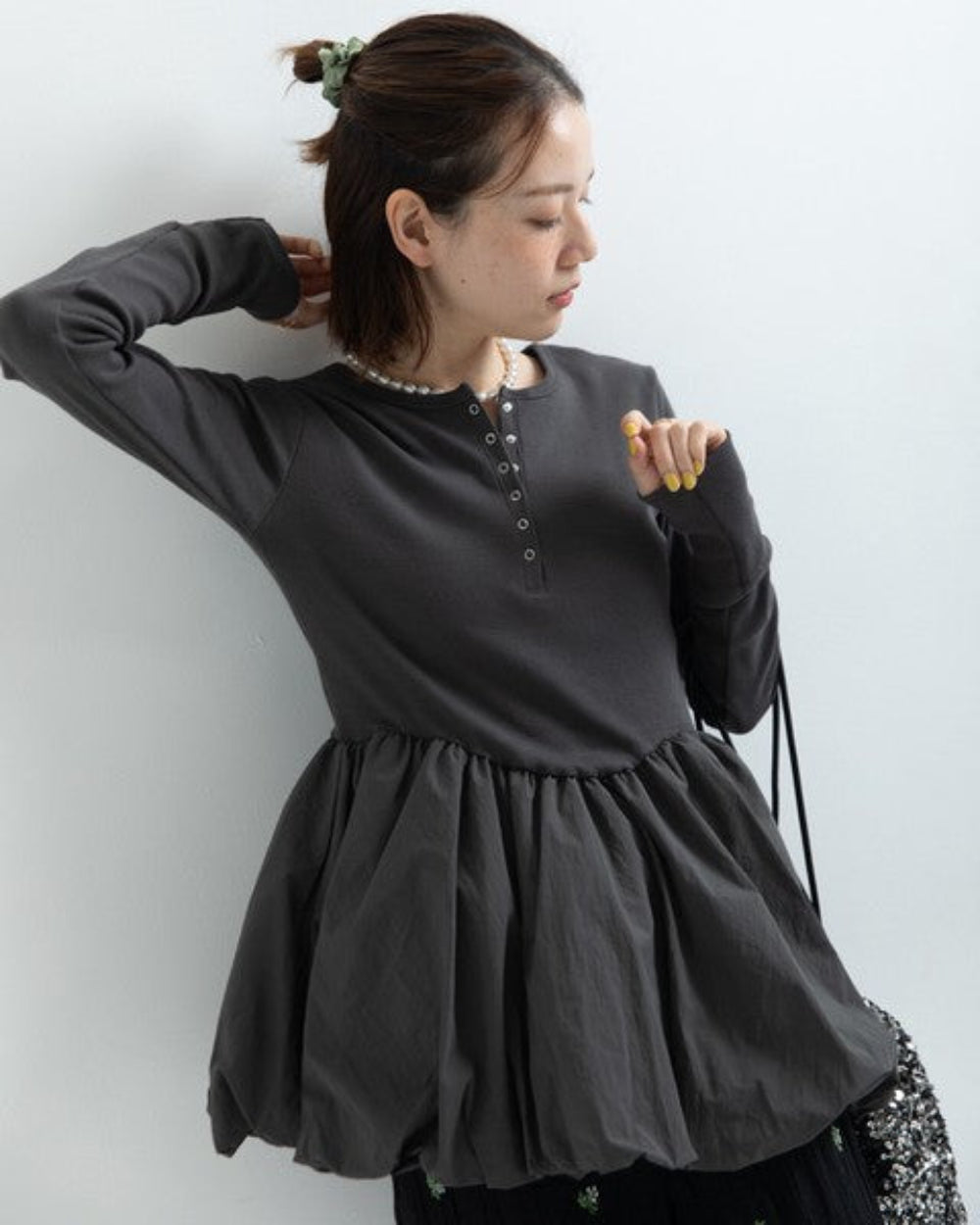 羅紋拼接蓬蓬裙下擺上衣