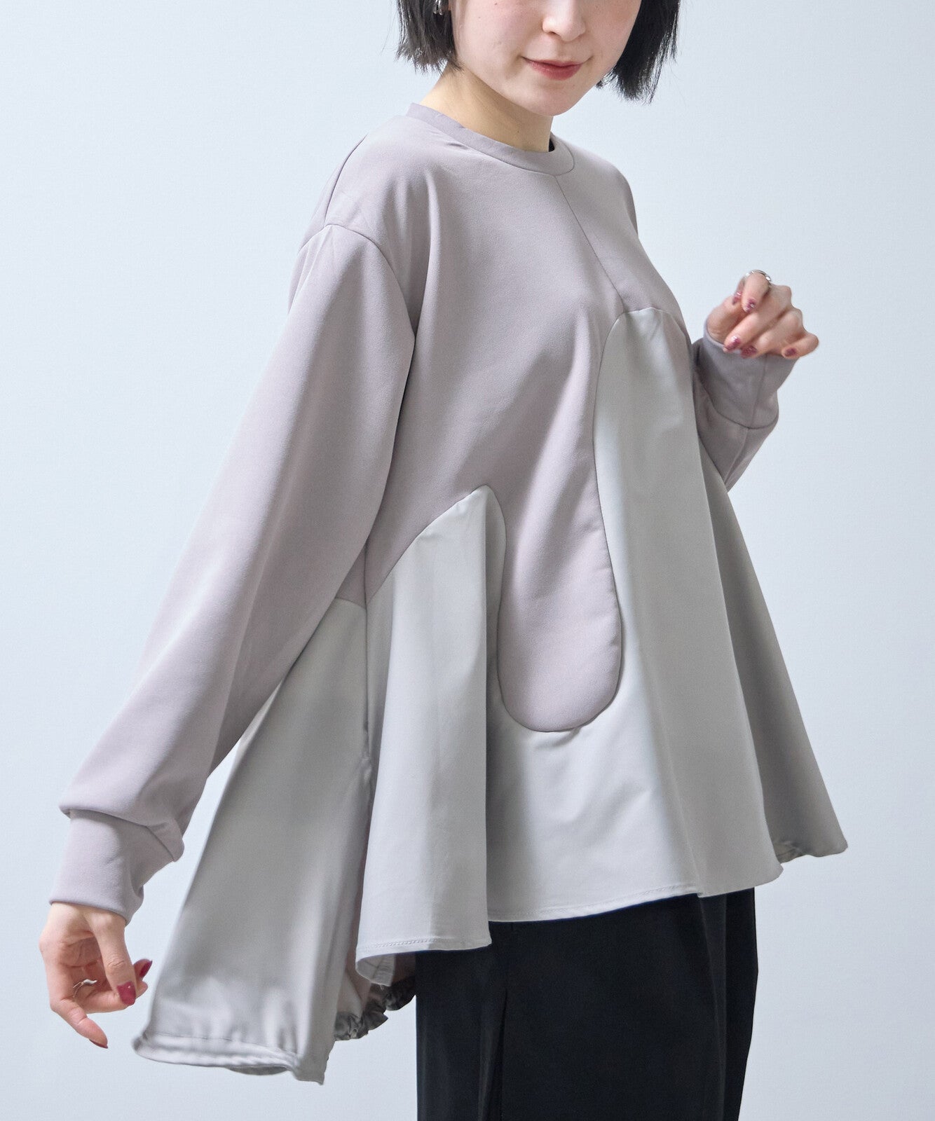 抽繩下擺廓形上衣