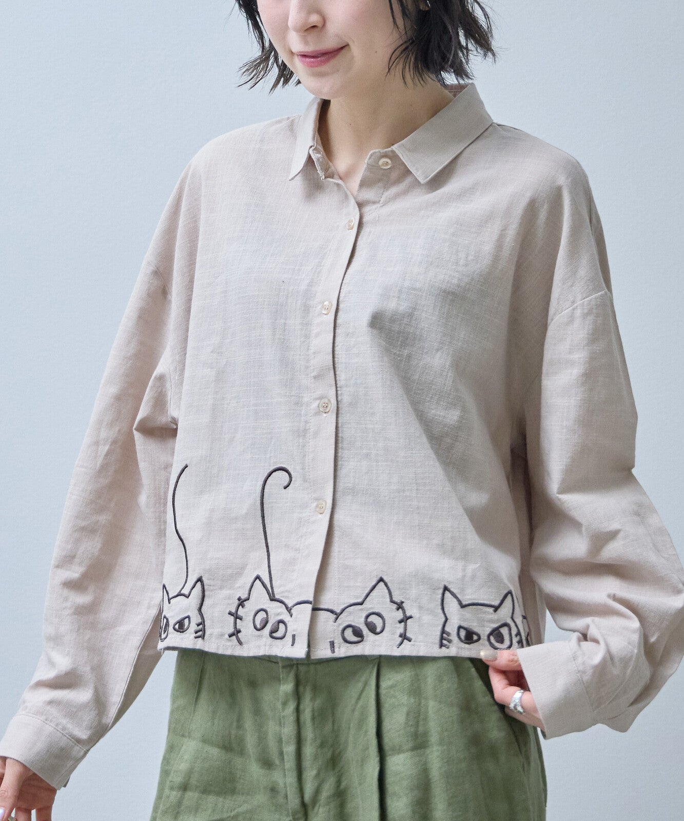 貓咪刺繡寬鬆襯衫