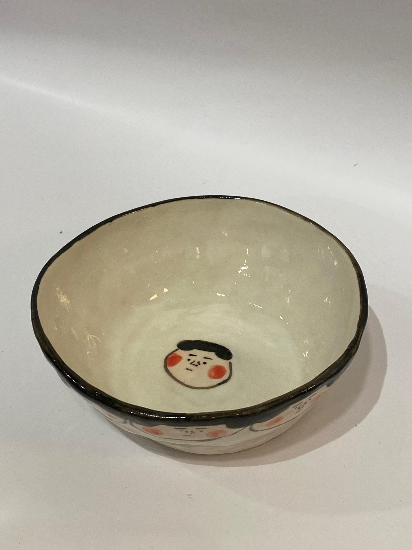 瓷器碗-黑髮碗