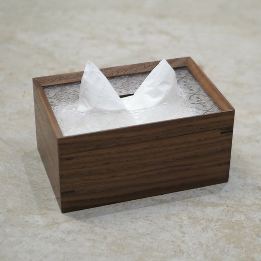 Burumu 白橡木海棠花紙巾盒