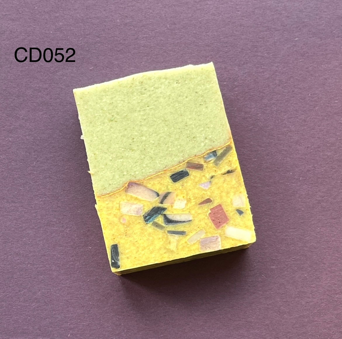 燕麥 金盞花 小麥草 牛油果 乳木果油 保濕修護 手工皂