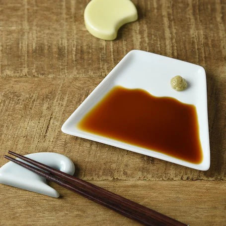 美濃燒富士山白瓷醬油碟