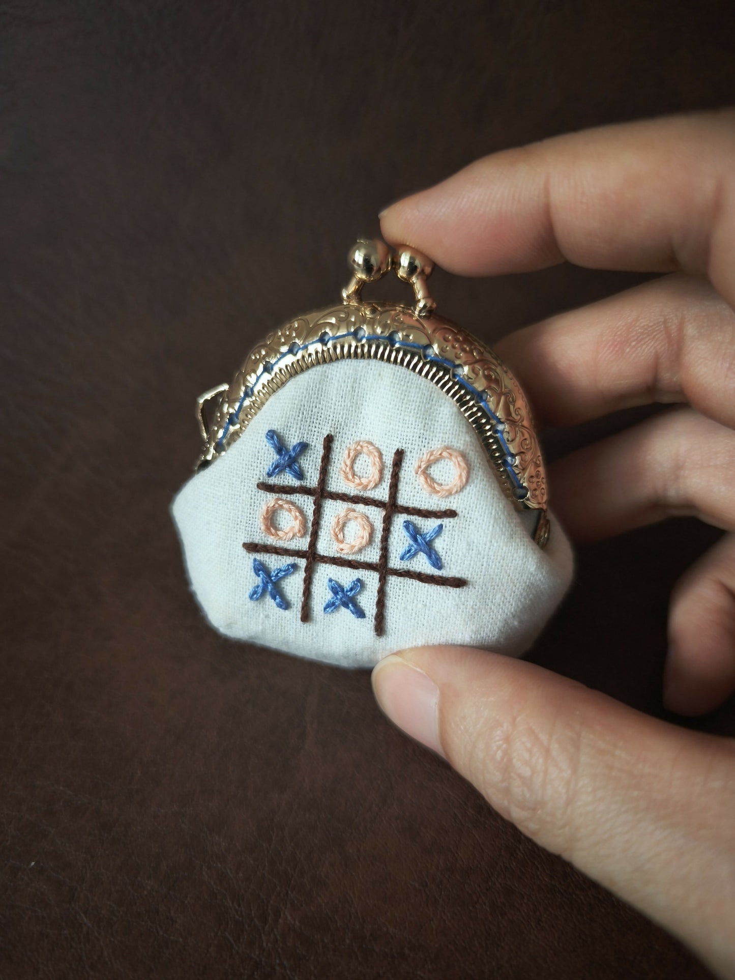 手工刺繡 X 迷你口金包