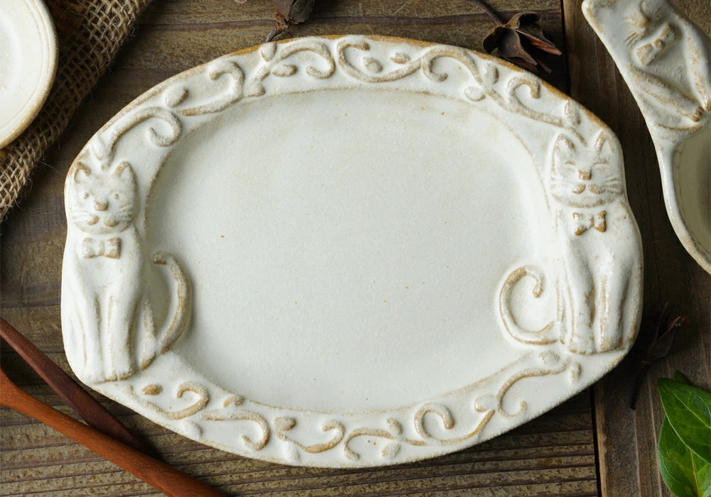 益子燒 童話貓咪浮雕圖案橢圓碟