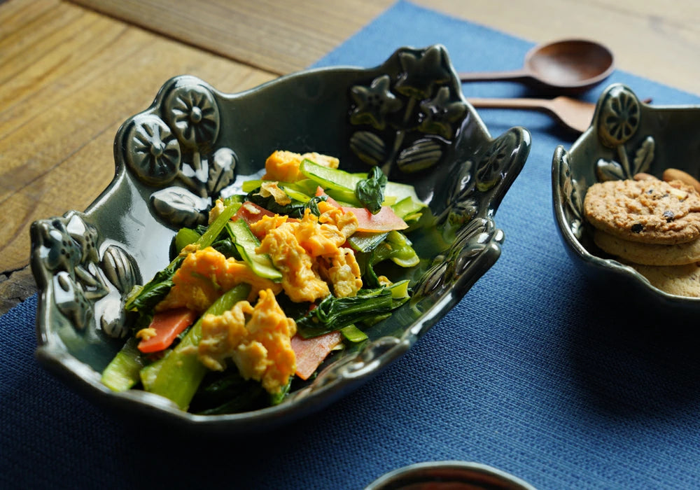 益子燒 花卉浮雕圖案橢圓碟