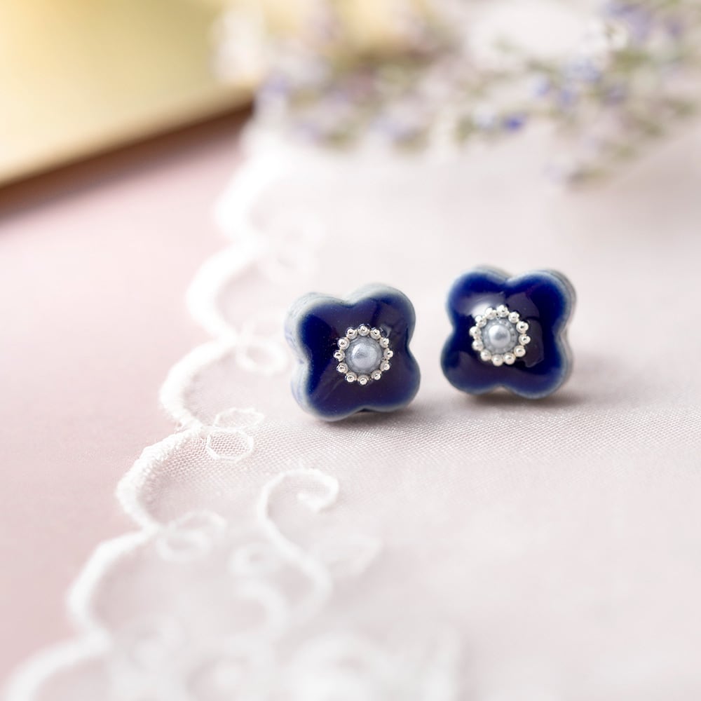 Minoyaki Floret Pearl Pierced Earrings