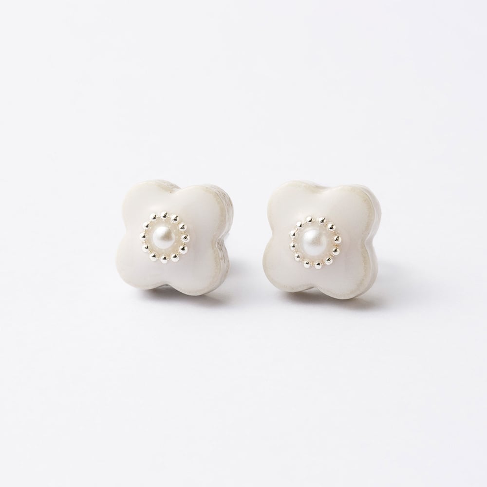 Minoyaki Floret Pearl Pierced Earrings