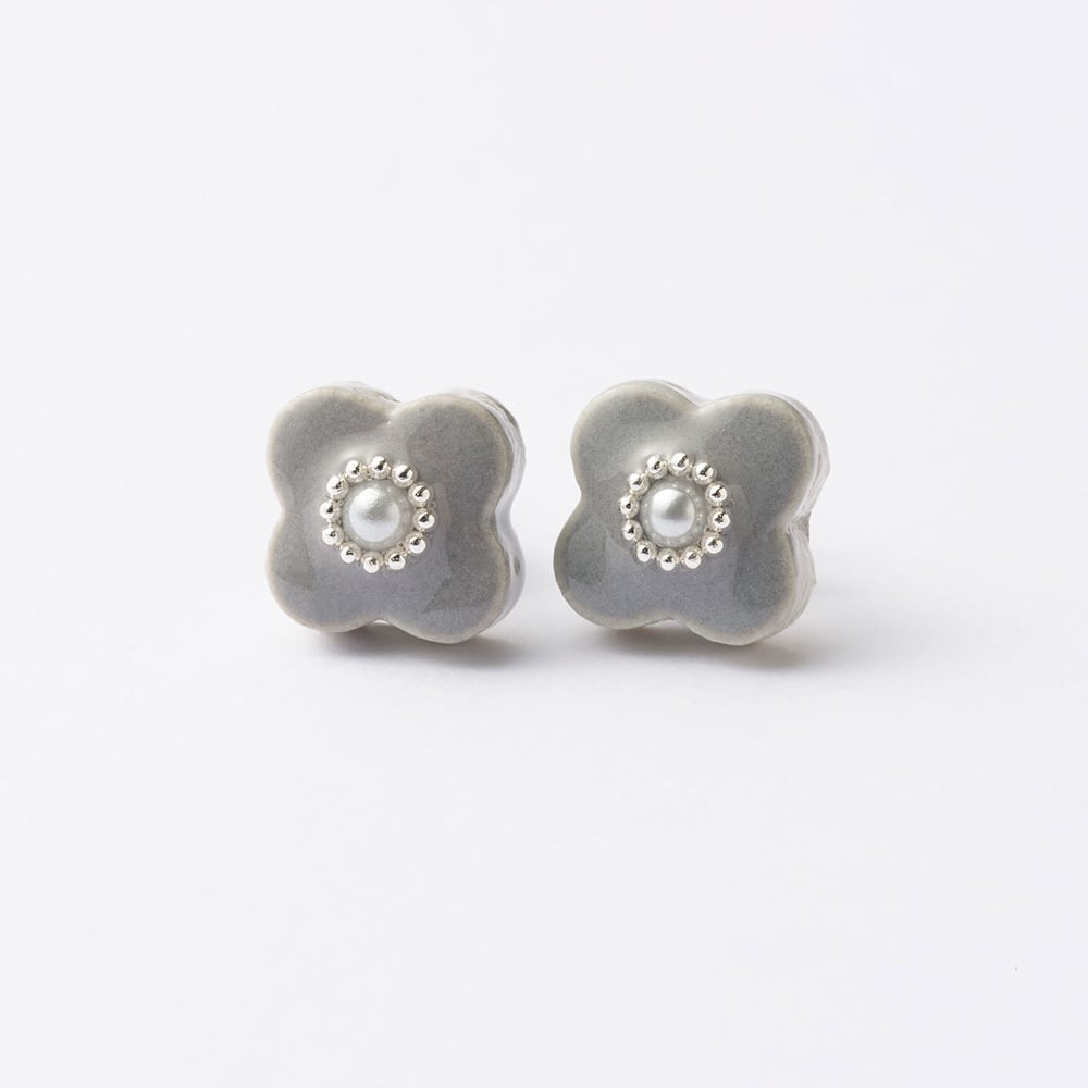 Minoyaki Floret Pearl Pierced Earrings